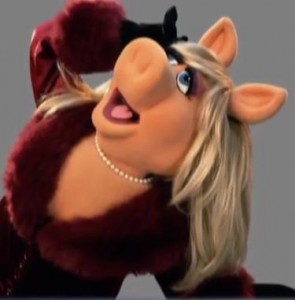 pras_ep3_piggy1