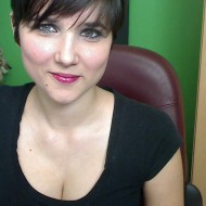 Amanda R